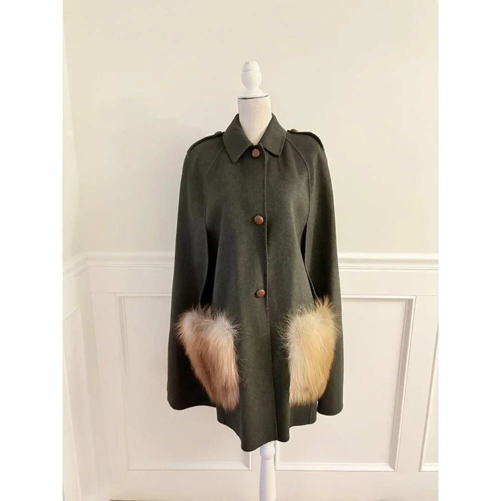 Max Mara Olive Green Wool Cape Coat with Fur Pockets Leather Buttons L - Picture 2 of 7